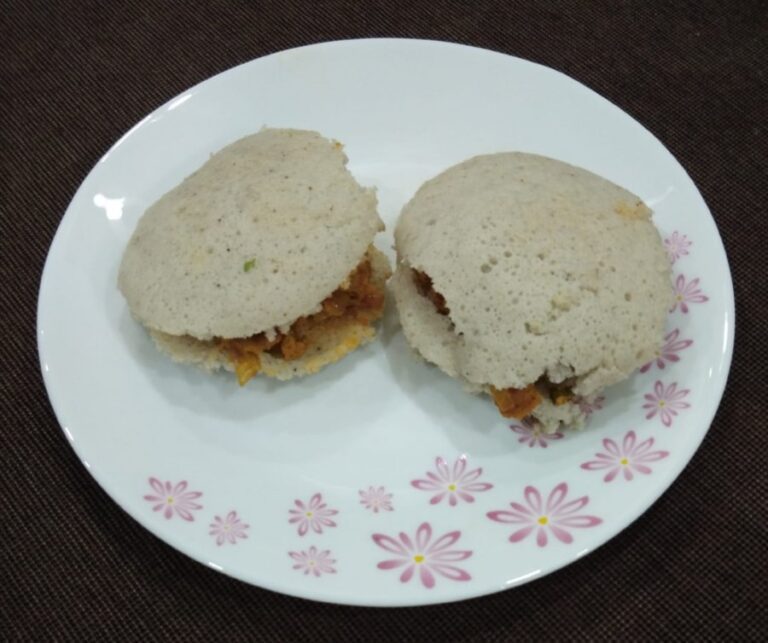 Innovative Fusion: Idli Stuffed with Egg Bhurji – A Delicious Combination of South Indian and Egg Delights