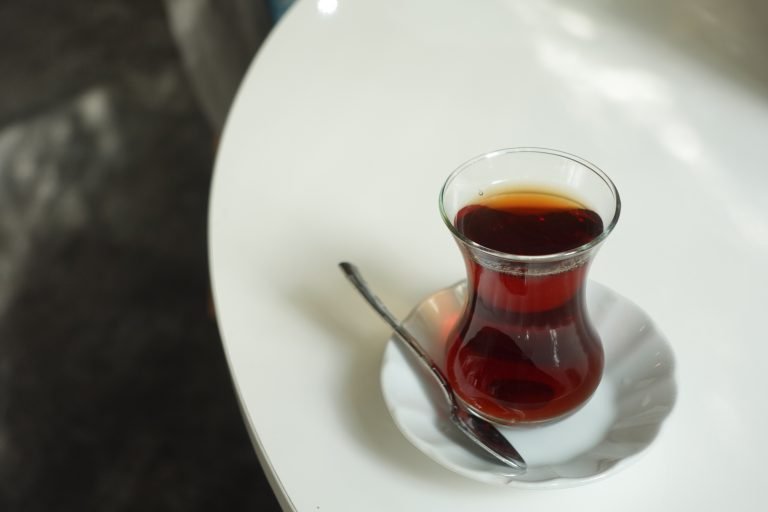 Discover the Refreshing and Health Benefits of Hibiscus Tea!