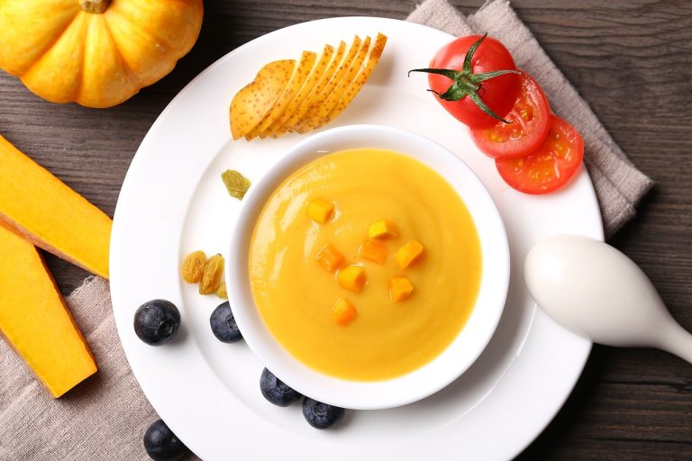Pumpkin Puree for Babies – A Nutritious and Tasty Introduction to Solid Foods